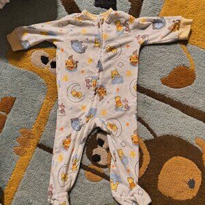 All baby's love Winnie dreams pajamas